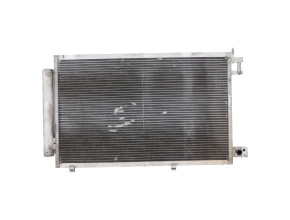 Condenseur de clim pour FORD FIESTA 6 PHASE 1 Condenseur de clim pour FORD FIESTA 6 PHASE 1