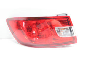 Feu arriere principal gauche (feux) pour RENAULT CLIO 4 PHASE 2 Feu arriere principal gauche (feux) pour RENAULT CLIO 4 PHASE 2