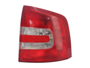 Feu arriere principal droit (feux) pour SKODA OCTAVIA 2 PHASE 1 BREAK Feu arriere principal droit (feux) pour SKODA OCTAVIA 2 PHASE 1 BREAK