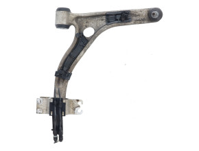 Triangle avant droit pour INFINITI Q30 Triangle avant droit pour INFINITI Q30