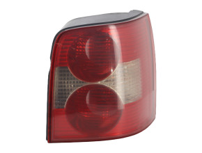 Feu arriere principal droit (feux) pour VOLKSWAGEN PASSAT 4 PHASE 2 BREAK Feu arriere principal droit (feux) pour VOLKSWAGEN PASSAT 4 PHASE 2 BREAK