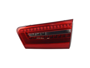 Feu arriere secondaire droit (feux) pour AUDI A6 4 AVANT PHASE 1 BREAK Feu arriere secondaire droit (feux) pour AUDI A6 4 AVANT PHASE 1 BREAK
