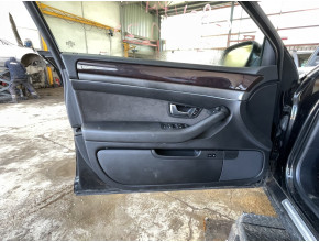 Panneau de porte avant gauche pour AUDI A8 2 PHASE 1 Panneau de porte avant gauche pour AUDI A8 2 PHASE 1