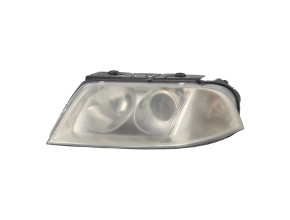 Optique avant principal gauche (feux)(phare) pour VOLKSWAGEN PASSAT 4 PHASE 2 BREAK Optique avant principal gauche (feux)(phare) pour VOLKSWAGEN PASSAT 4 PHASE 2 BREAK