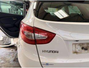 Feu arriere secondaire gauche (feux) pour HYUNDAI IX 35 PHASE 1 Feu arriere secondaire gauche (feux) pour HYUNDAI IX 35 PHASE 1