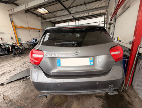 Malle/Hayon arriere pour MERCEDES CLASSE A 176 PHASE 1 Malle/Hayon arriere pour MERCEDES CLASSE A 176 PHASE 1