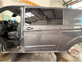 Porte laterale gauche pour FORD TRANSIT CUSTOM 1 PHASE 1 Porte laterale gauche pour FORD TRANSIT CUSTOM 1 PHASE 1