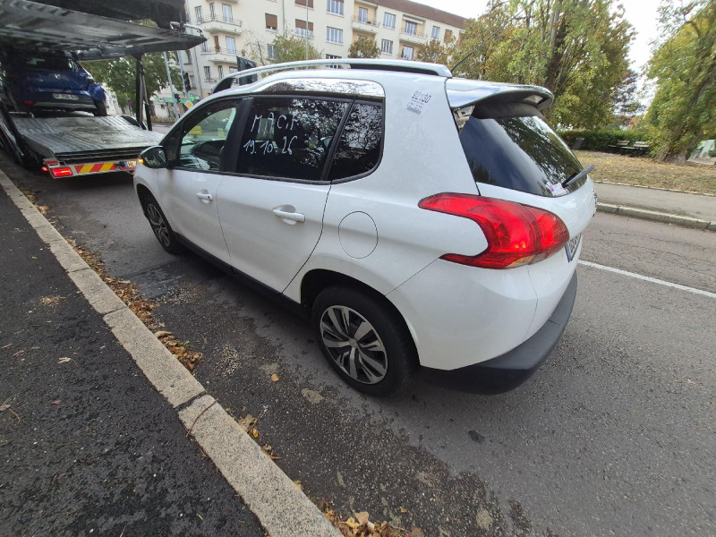 PEUGEOT 2008 1
