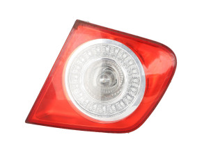 Feu arriere secondaire droit (feux) pour VOLKSWAGEN JETTA 3 Feu arriere secondaire droit (feux) pour VOLKSWAGEN JETTA 3