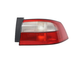 Feu arriere principal droit (feux) pour RENAULT LAGUNA 2 PHASE 1 Feu arriere principal droit (feux) pour RENAULT LAGUNA 2 PHASE 1