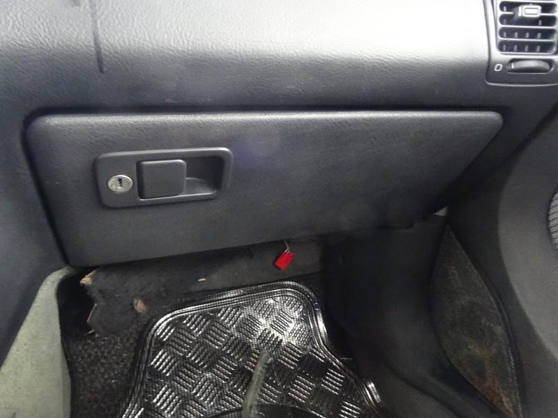 Boite a gants pour PEUGEOT 405 BREAK PHASE 1