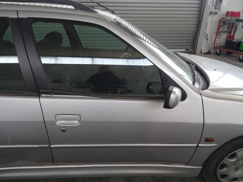 Porte avant droit pour PEUGEOT 306 BREAK PHASE 2