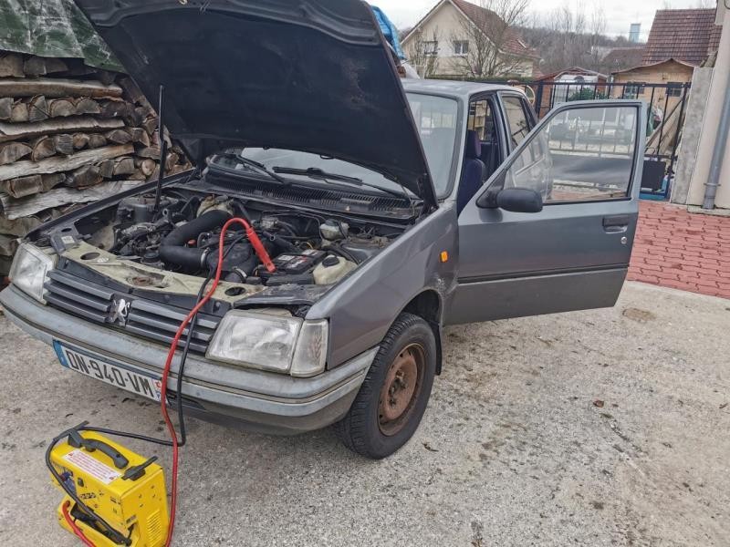 Joint de porte arriere gauche pour PEUGEOT 205 PHASE 2