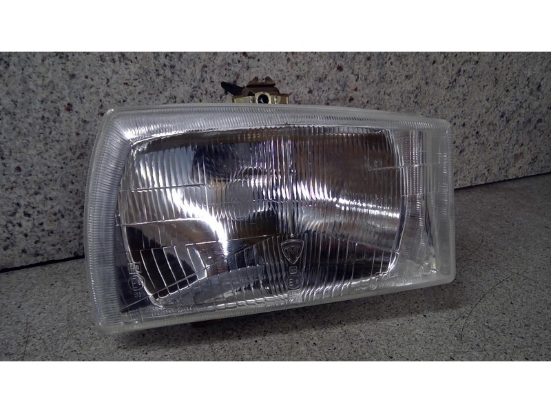 Optique avant principal droit (feux)(phare) pour PEUGEOT 304 BREAK