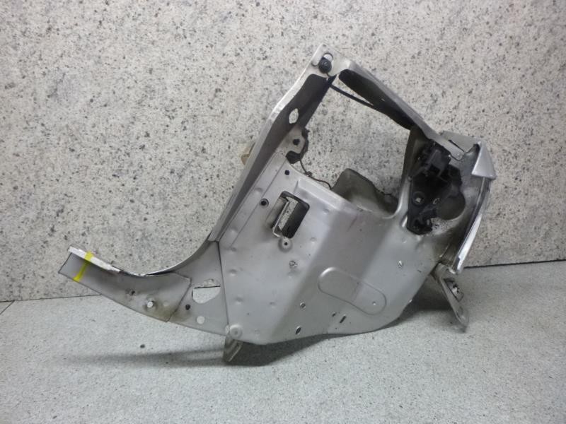Support de phare gauche (tôle) pour PEUGEOT 205 PHASE 2
