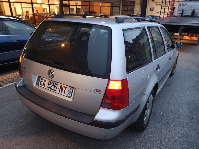 Malle/Hayon arriere pour VOLKSWAGEN BORA BREAK