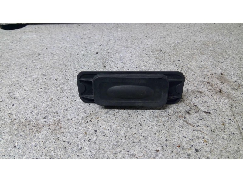 Bouton de coffre pour RENAULT TWINGO II PHASE 2