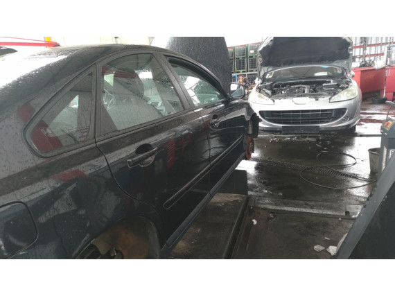 Porte Avant Droit VOLVO S40 Phase 2 - Référence 31335444, Occasion Bon état, Gris, électrique