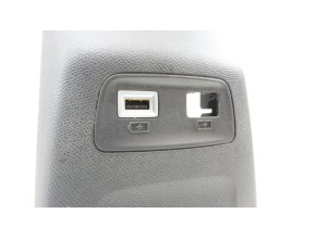 Prise port USB pour PEUGEOT 2008 2 Prise port USB pour PEUGEOT 2008 2