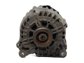 Alternateur pour AUDI A4 3 AVANT PHASE 1 BREAK Alternateur pour AUDI A4 3 AVANT PHASE 1 BREAK