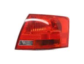 Feu arriere principal droit (feux) pour AUDI A4 2 AVANT PHASE 2 BREAK Feu arriere principal droit (feux) pour AUDI A4 2 AVANT PHASE 2 BREAK