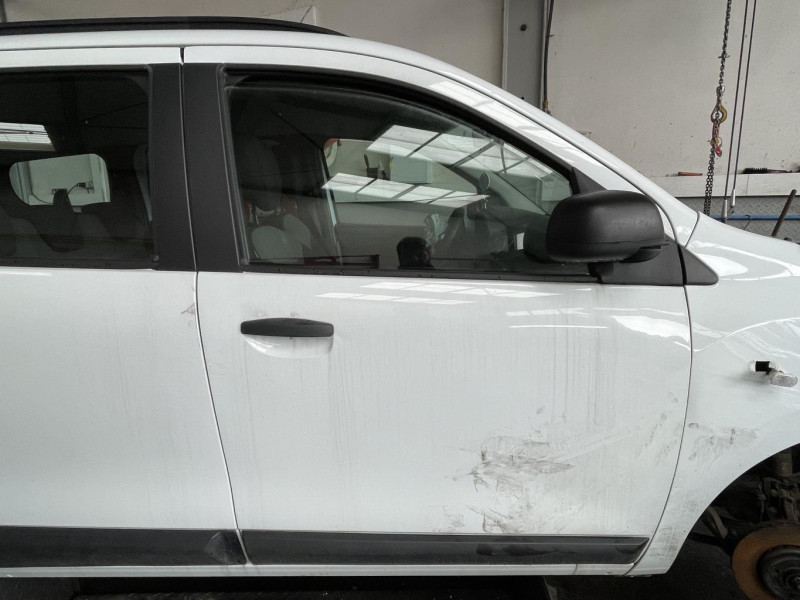 Bande Garniture Becquet Avant Droit Dacia Lodgy 2012+ - 801861710R