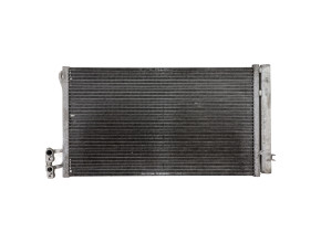 Condenseur de clim pour BMW SERIE 1 E87 PHASE 2 Condenseur de clim pour BMW SERIE 1 E87 PHASE 2