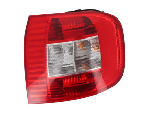 Feu arriere principal droit (feux) pour FIAT MULTIPLA PHASE 2 Feu arriere principal droit (feux) pour FIAT MULTIPLA PHASE 2