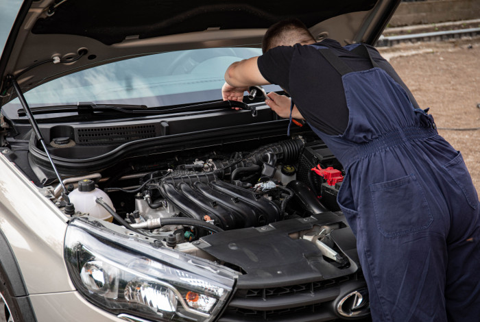 capot ouvert moteur diesel 