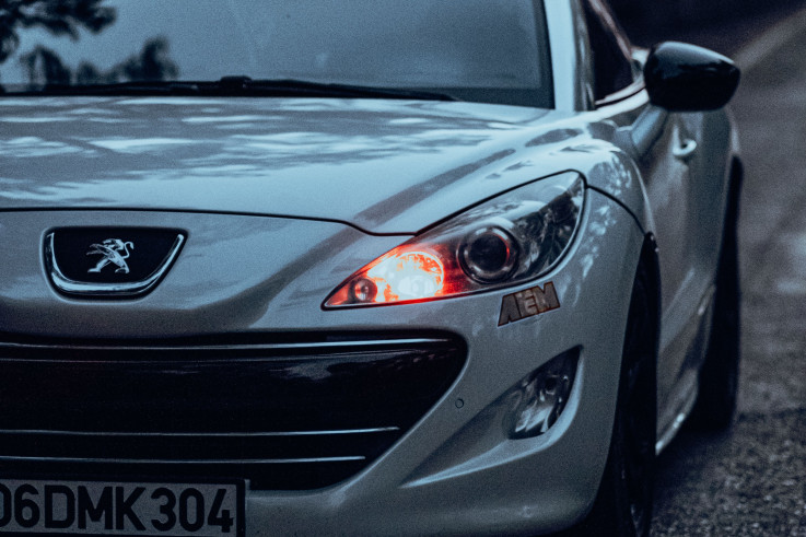 peugeot rcz blanche 