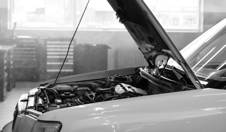 moteur-qui-fume-cause 